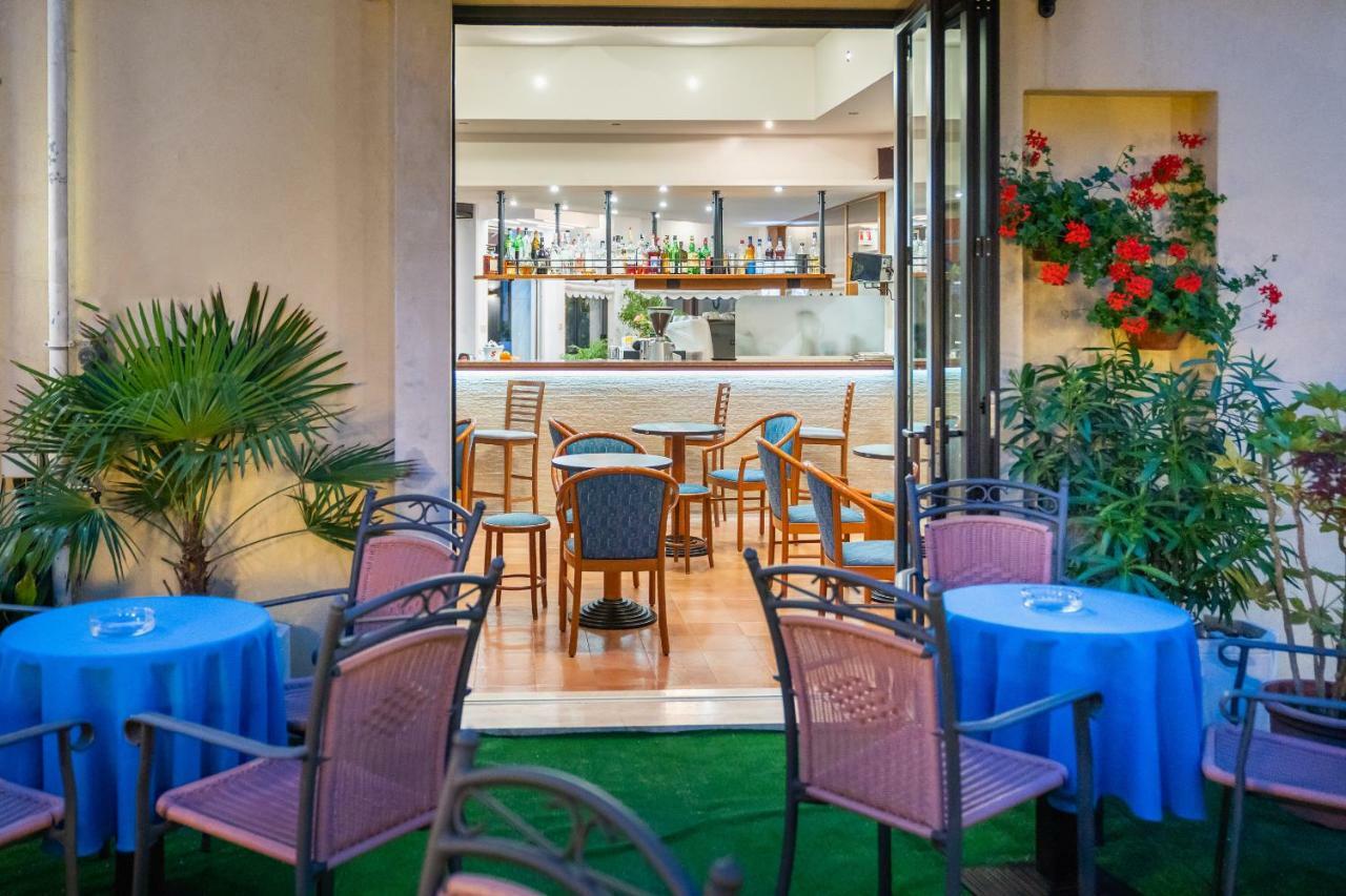 Hotel Stoccarda Caorle Exterior photo
